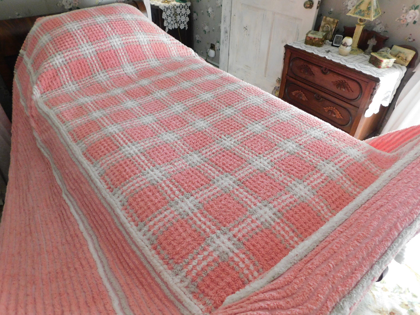 Girl Power Sassy Pink Vintage Chenille Bedspread, Grey & White Plaid, 100% Plush Cotton, TWIN Size