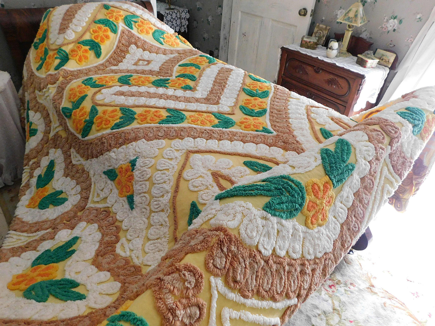 Midcentury Vintage Chenille Bedspread, Sunrise Yellow Gold Hearts & Flowers, Full Size Bedding