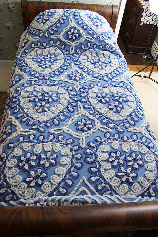 Fluffy Vintage Chenille Bedspread, Adorable Blue & White Stylized Floral Hearts, 1950s Midcentury Cotton, FULL Size Cottage Style Bedding