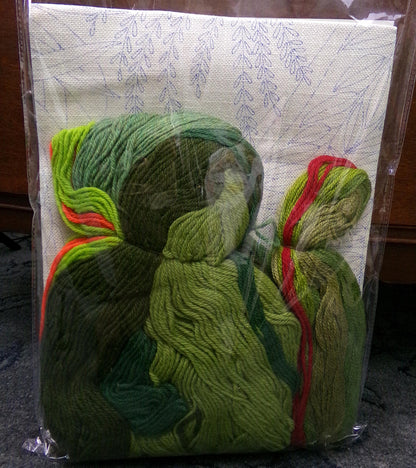 GREENERY Crewel Embroidery Kit, BOTANICAL Boho Vintage Paragon Needlecraft Creative Stitchery #0208