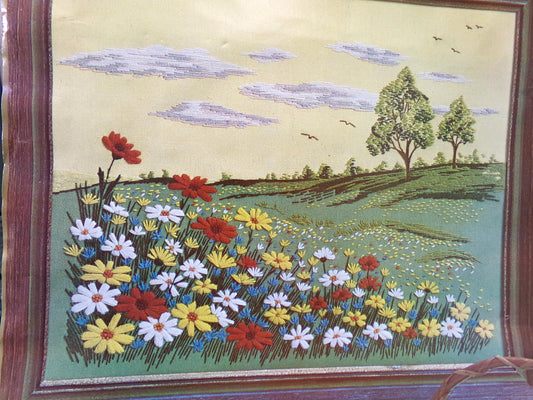 DAISY MEDLEY Crewel Stitchery Kit, Hippie Boho Vintage 0632 Paragon Needlecraft Embroidery, Design by Adele Veres