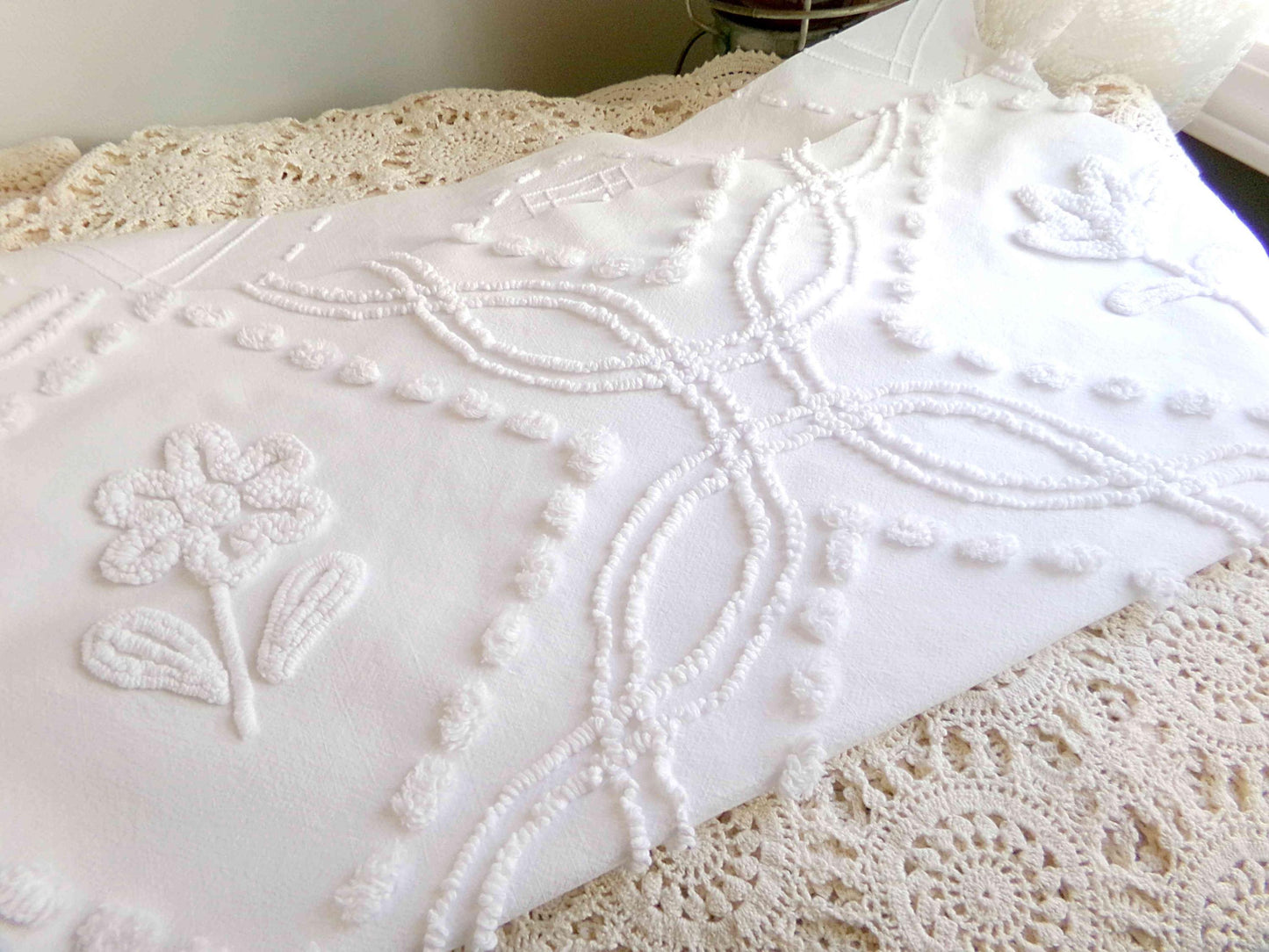 White Vintage Chenille Fabric, 24" x 26" Piece, Versatile Cottage Style Daisy Tulip Design, 100% Lightweight Cotton Quilt Material