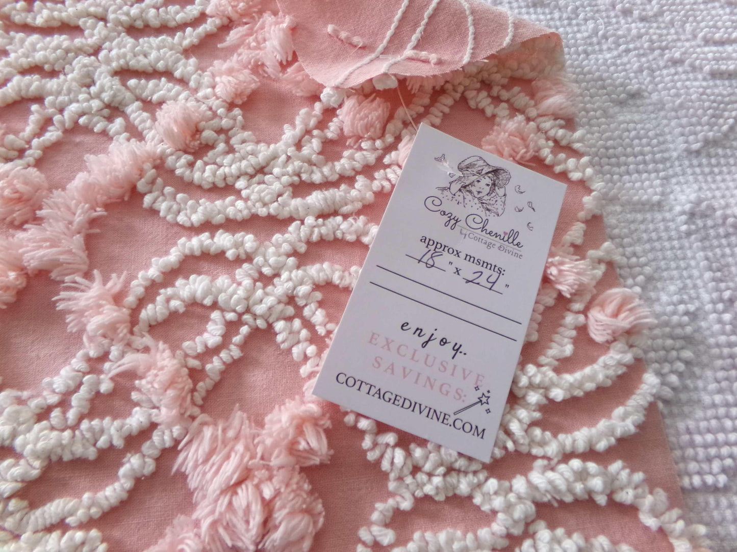 infinity tuft fabric textured pink & white, 18" x 24" piece from a vintage chenille bedspread, popular sewing quilt material
