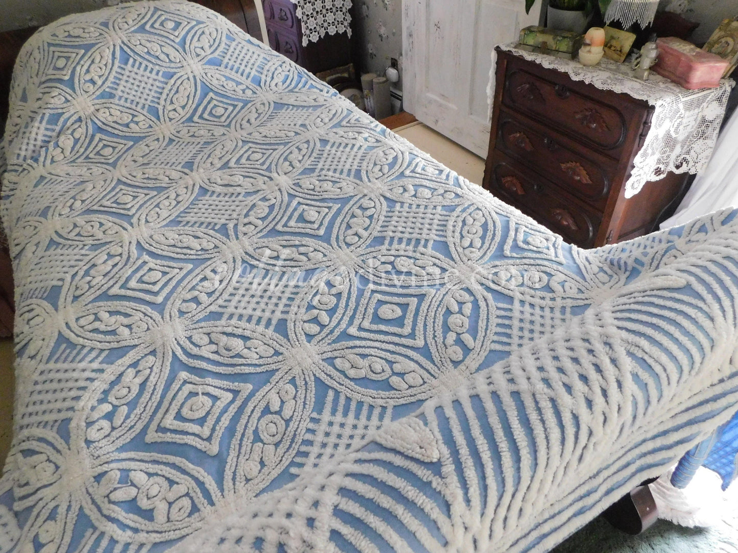 Porcelain Blue & White Rosette Vintage Chenille Bedspread, Cottage Chic Charm, 86" x 100", Full