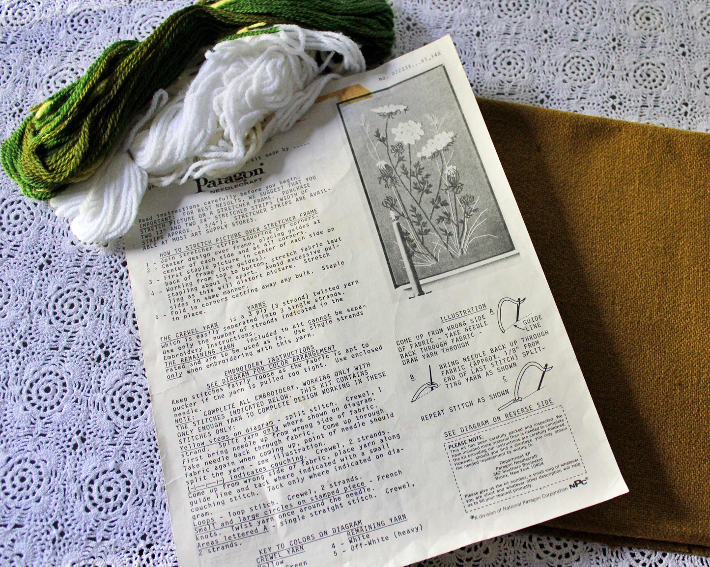 QUEEN ANNE'S LACE Crewel Stitchery Kit, Vintage 02233X Paragon Needlecraft Embroidery, Hippie Style Wall Hanging, Barbara Sparre, Open Pkg