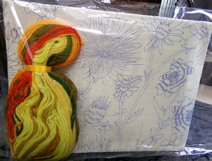 GOLDEN FANTASY Crewel Embroidery Kit, 1970s Vintage Paragon 0428 Stitchery, Hippie Design by Pat Garvin