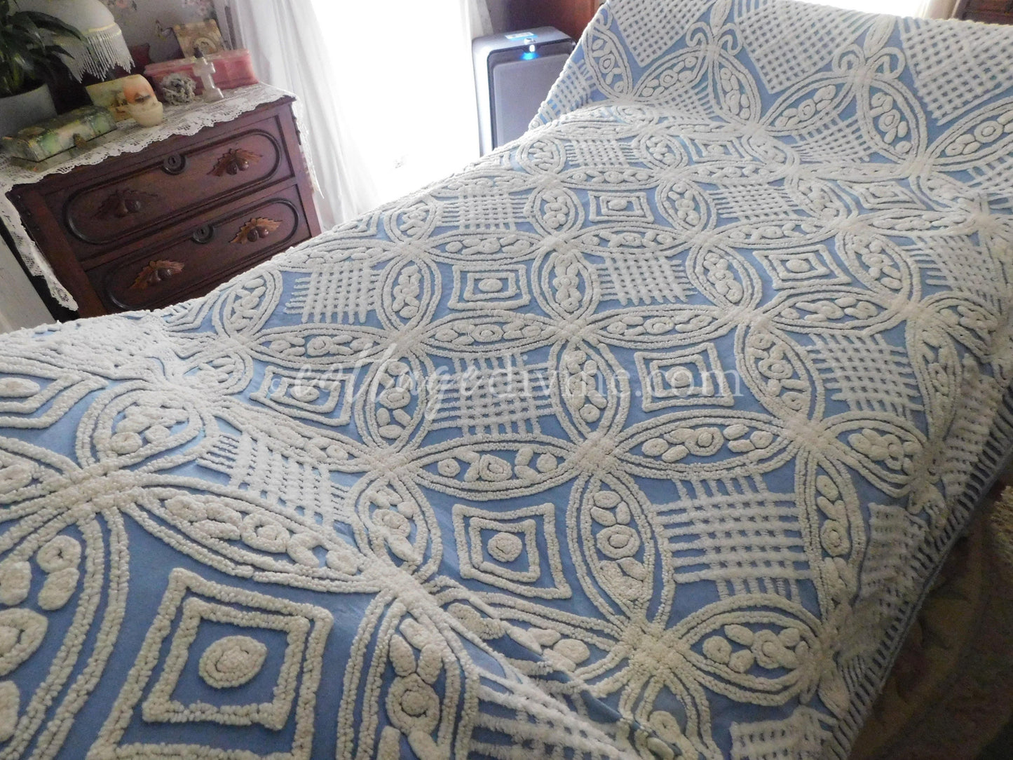Porcelain Blue & White Rosette Vintage Chenille Bedspread, Cottage Chic Charm, 86" x 100", Full