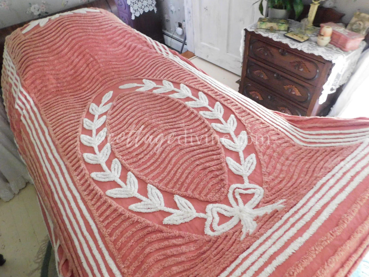 elegant twin size chenille bedspread, white laurel leaf design on terracotta, vintage cotton bedding