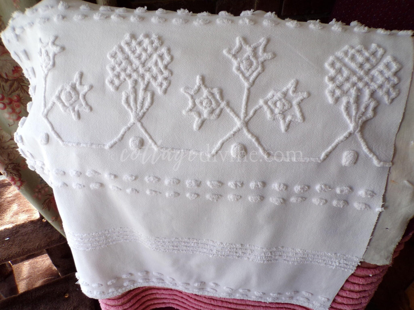 modern farmhouse white vintage chenille fabric, great design ideal for pillow covers, wall hanging, quilts, 23" x 23" piece sewing material
