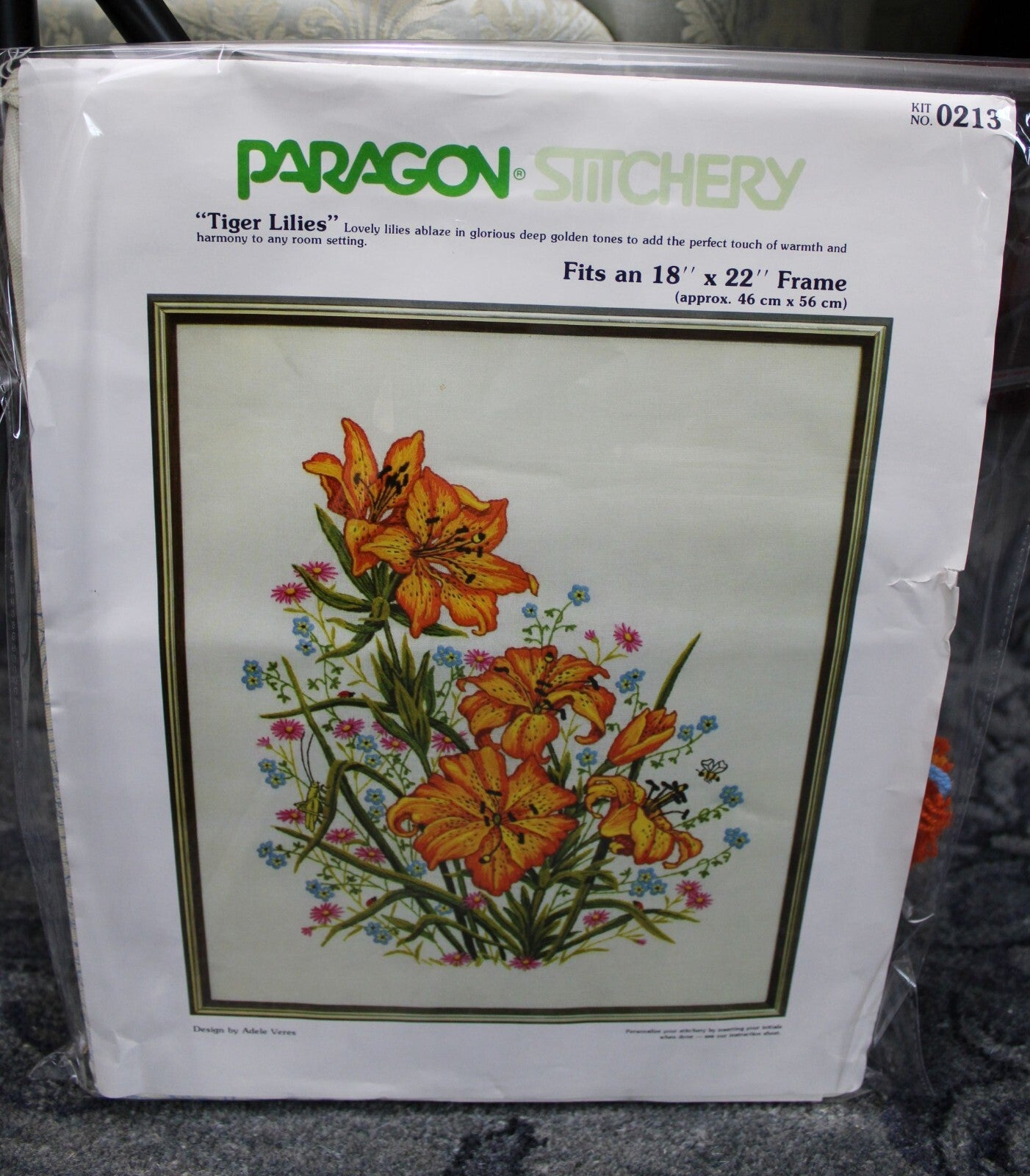 TIGER LILIES Vtg Crewel Embroidery Kit Boho Lily Floral Paragon Stitchery 0213