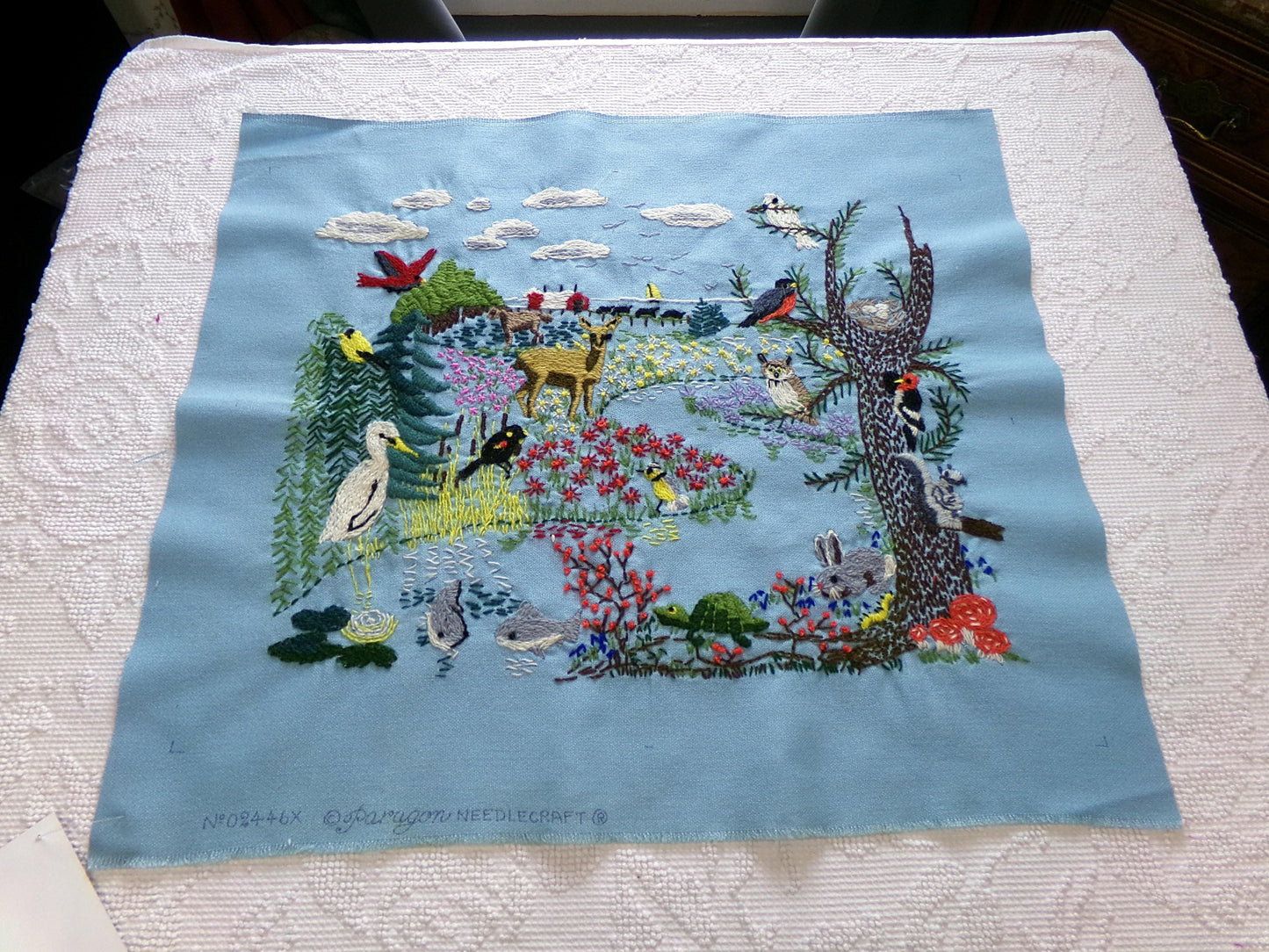 AMERICAN WILDLIFE Completed Vintage Crewel Embroidery from Paragon Needlecraft Kit 0418 02446x Forest Animals, Carol & Don Henning Design