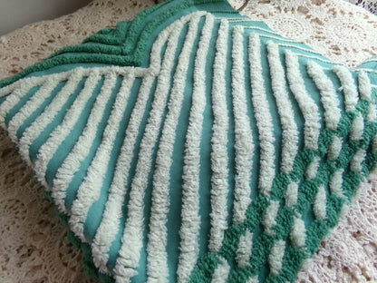 Drama Green Vintage Chenille Fabric, Powerful Swooping Wave Scallops, 20" x 24" inch piece, Great in Quilts, Wall Hangings