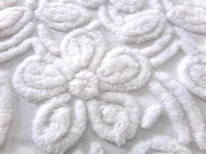 Precious Big Daisy Chenille Fabric, Vintage White Floral Cotton Sewing Material, 20" x 24" inch Piece for Quilting, Pillows & Crafts