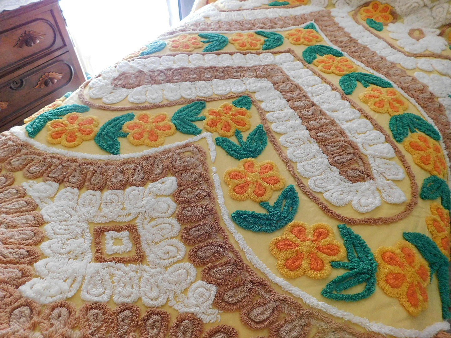 Midcentury Vintage Chenille Bedspread, Sunrise Yellow Gold Hearts & Flowers, Full Size Bedding