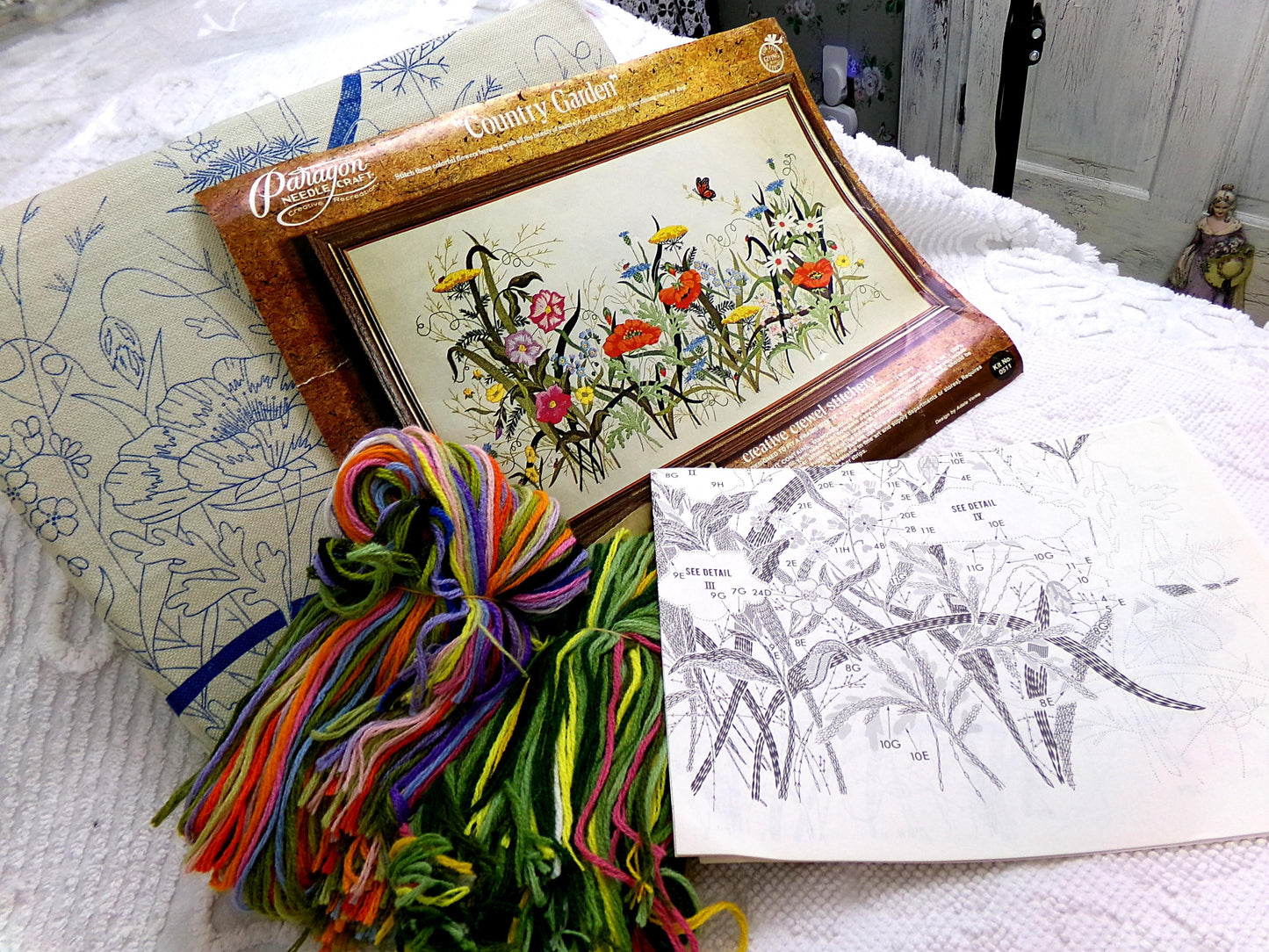 COUNTRY GARDEN Rare Crewel Stitchery Kit, Flower Power Meadow Scene Wall Hanging, Vintage 0511 Paragon Needlecraft Embroidery by Adele Veres