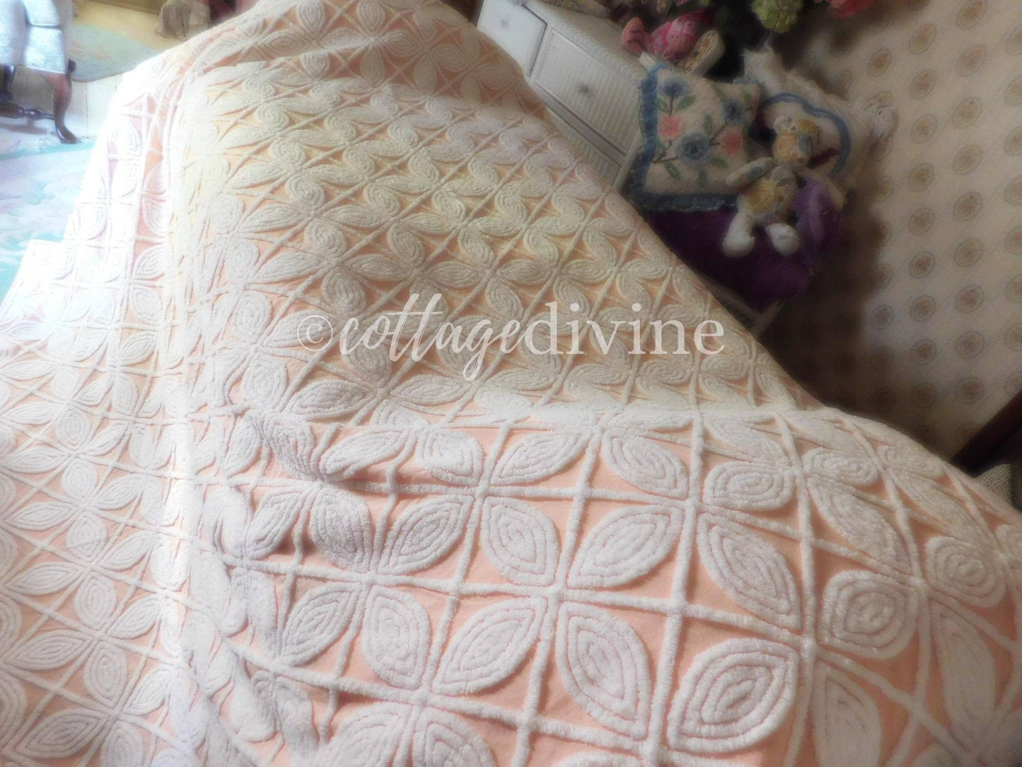 Spectacular Peach Bliss Large Floral Hofmann Vintage Chenille Bedspread, Full