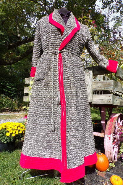 Red Peacock Vintage Women's Chenille Robe, 1940s Salt & Pepper Handmade Bathrobe, Size Small
