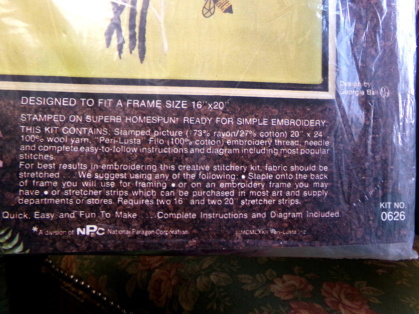 PURPLE CLOVERS Crewel Embroidery Kit, Boho Vintage Paragon Needlecraft Creative Stitchery #0626