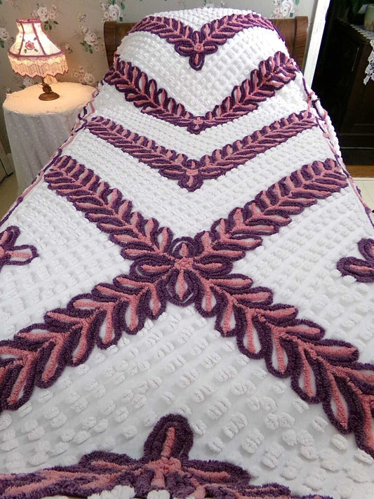 Vintage chenille bedspread sunkissed burgundy frost & burnt umber laurel leaf, twin