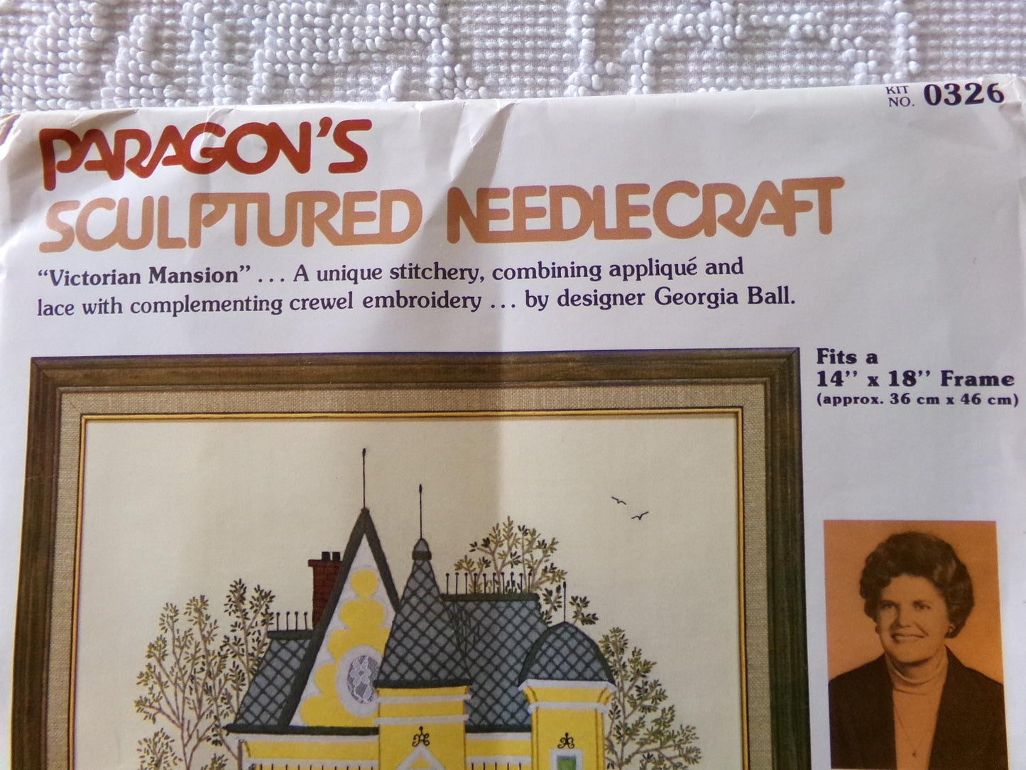VICTORIAN MANSION Retro Crewel Stitchery Kit, Vintage Paragon Sculptured Needlecraft Embroidery #0326, Design by Georgia Ball