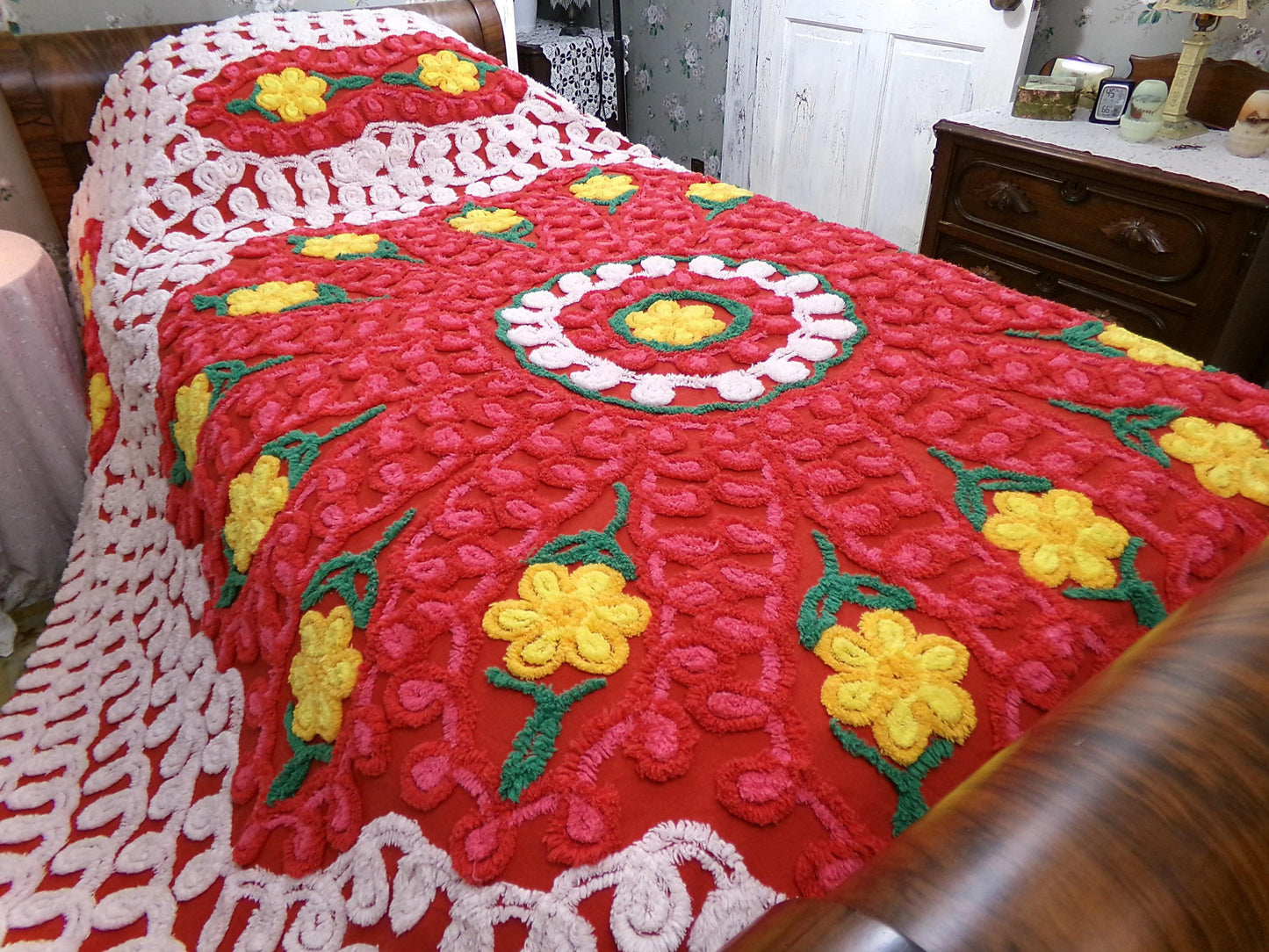 flower power vintage red hot chenille bedspread w/ hearts & daisies, full size plush cotton bedding