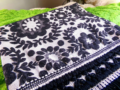 Flower Power MoD DaIsY Vintage Woven Fabric, REVERSIBLE Black & White Hippie Floral, 22" x 18" Piece