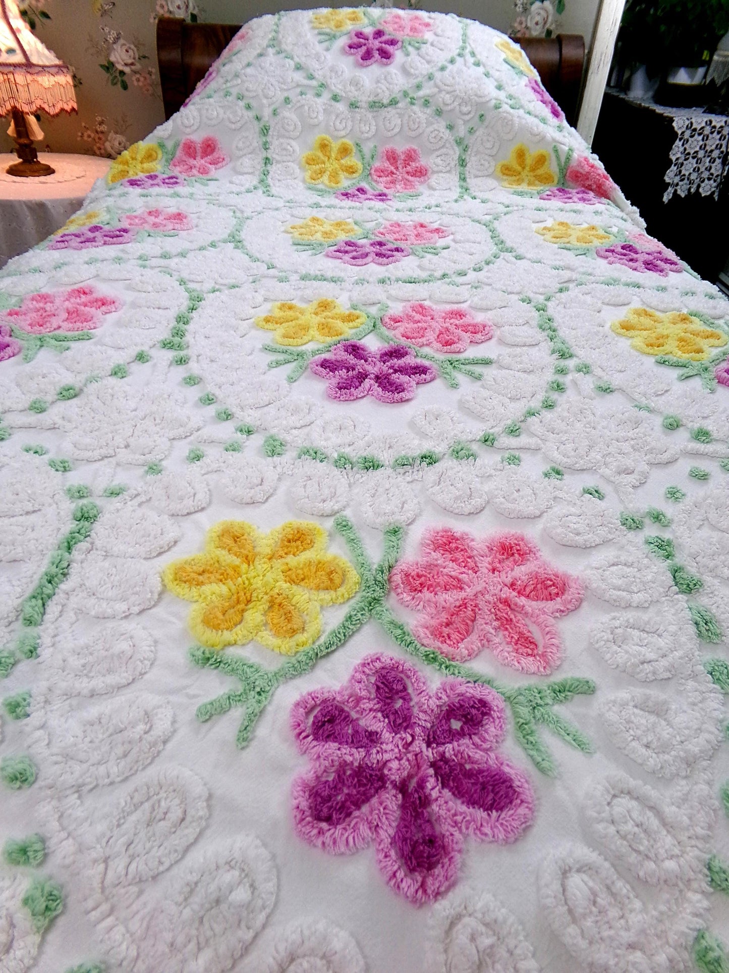 rainbow hearts vintage chenille bedspread, whimsical pink, yellow, lilac flowers w/ swirl accents & dots, white cotton full size bedding