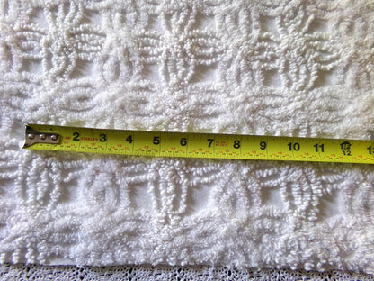 Old Fashioned Vintage Chenille Fabric, Exquisite 18" x 23.5" inch Piece, Intricate Needletufting in Wedding Ring Pattern