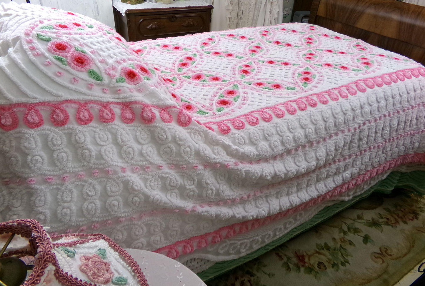 shabby romantic roses vintage chenille bedspread, lush pink & white swirl curlicues, twin size cotton coverlet