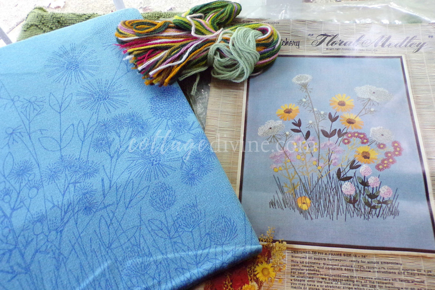 FLORAL MEDLEY Crewel Stitchery Kit, Summer Flowers, Vintage 0623 Paragon Needlecraft Embroidery by Polly Gottfried