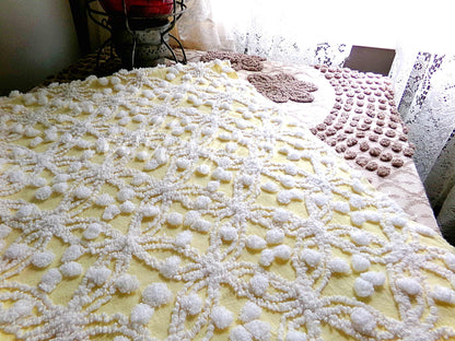 Sunny Yellow Vintage Chenille Fabric, White Geometric Wedding Ring & Pop Design, 20" x 24" Inch Piece, Popular in Handmade Quilts