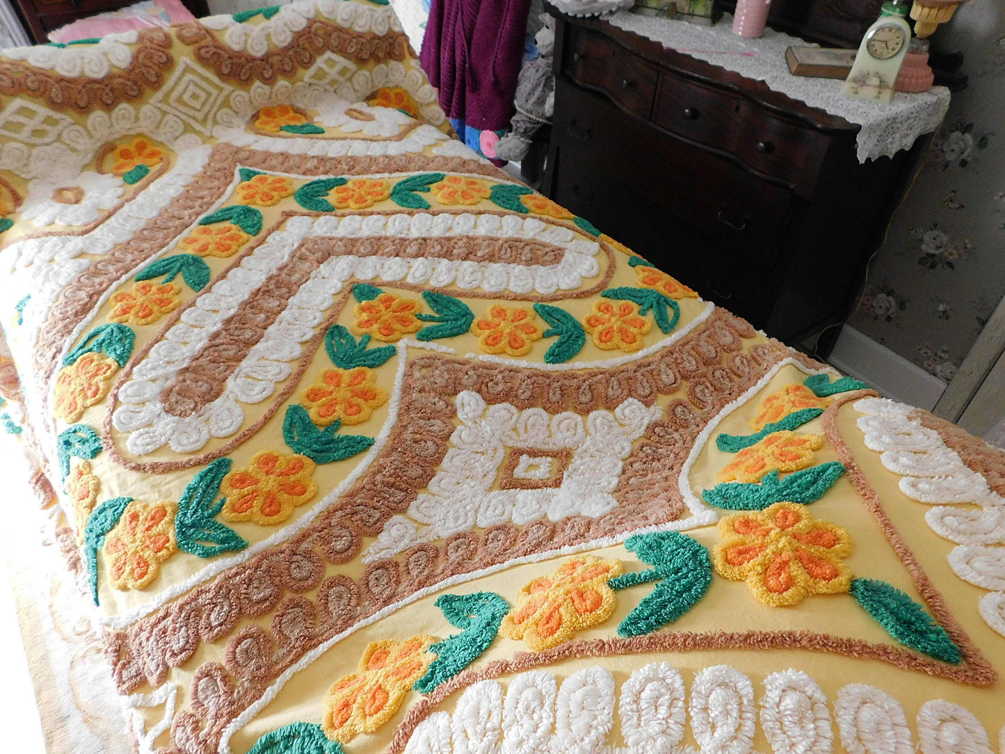 Midcentury Vintage Chenille Bedspread, Sunrise Yellow Gold Hearts & Flowers, Full Size Bedding