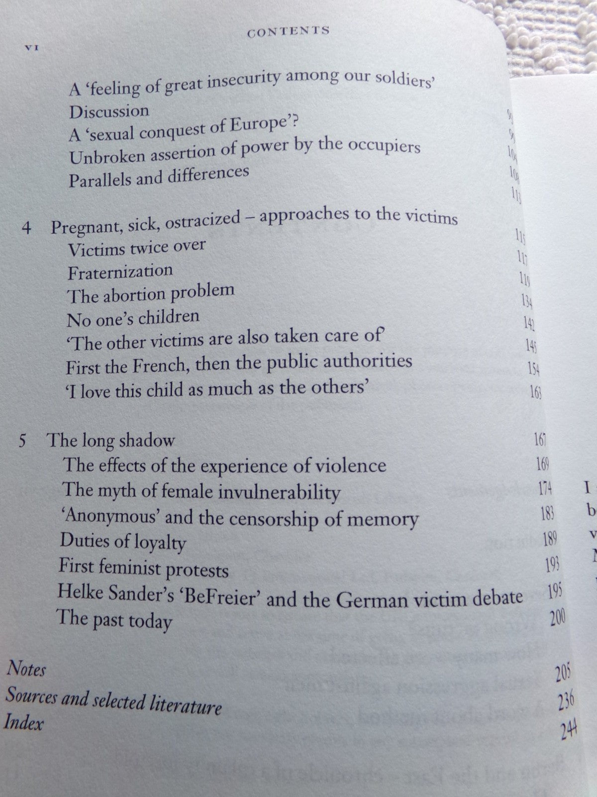 Crimes Unspoken : The Rape of German Women at the End of WWII by Gebhardt