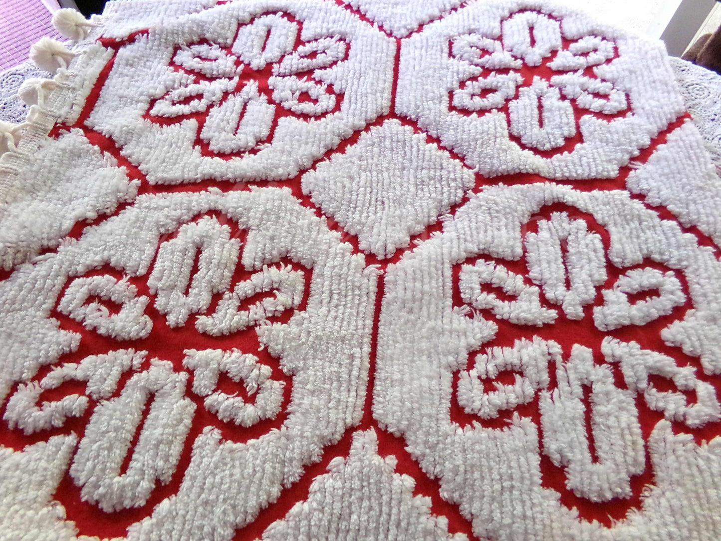 Festive Red Chenille Fabric in Vintage White Daisy Design, 19" x 26" Inch Piece, Unique Geometric Design, Ideal for Festive Crafts