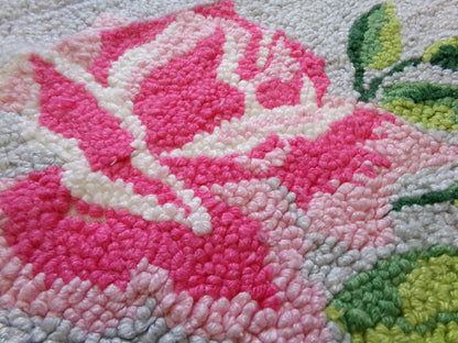 Cottage Shabby Vintage Oval Chenille Rug, Pink Roses on Grey, 20" x 33" Inches, Handmade Small Accent Mat, Cotton