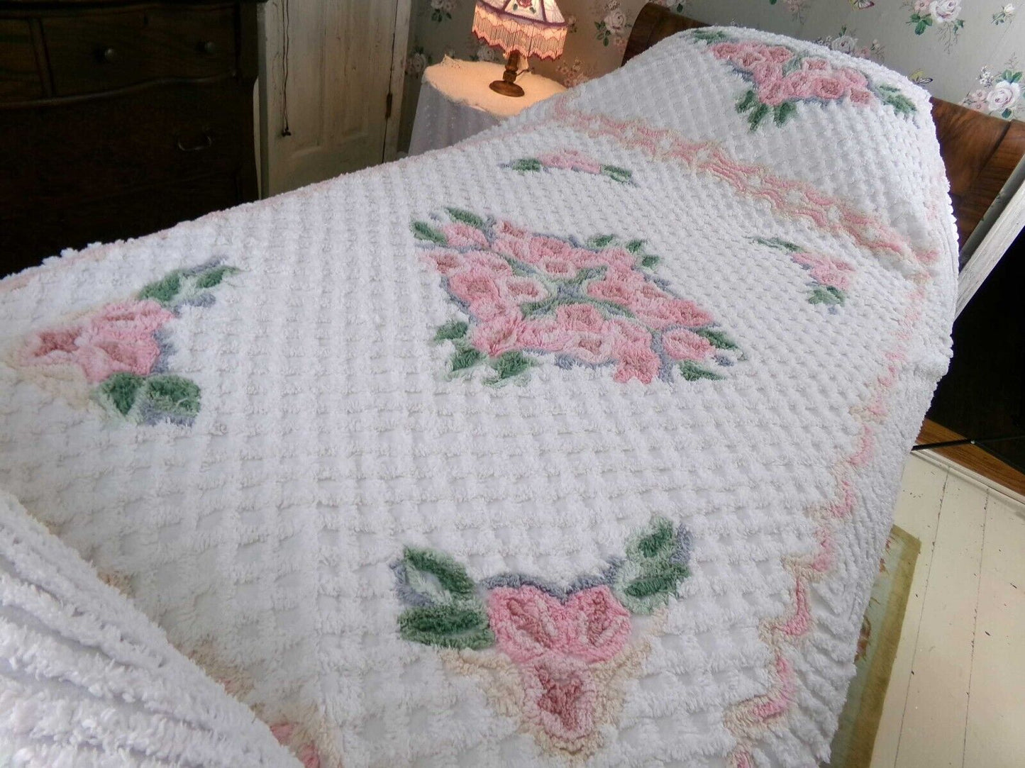 Plush Luxury Pink Rose Vintage White Chenille Bedspread, 100% Cotton, Twin Size