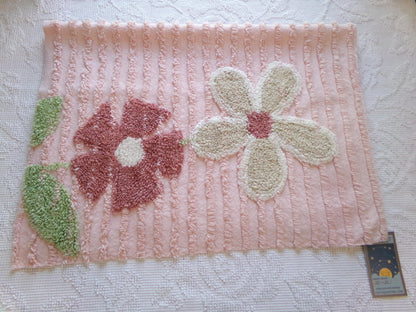 big daisies pink vintage style chenille fabric, thickly tufted flowers, 22"x 37" inch piece of quilt & sewing material, great for pillow