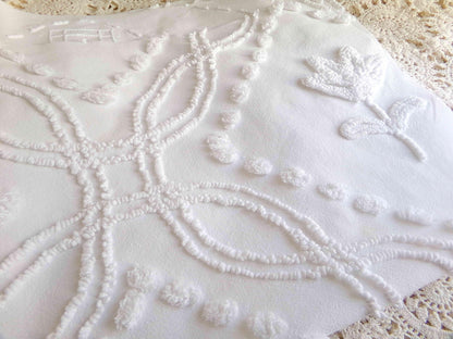 White Vintage Chenille Fabric, 24" x 26" Piece, Versatile Cottage Style Daisy Tulip Design, 100% Lightweight Cotton Quilt Material