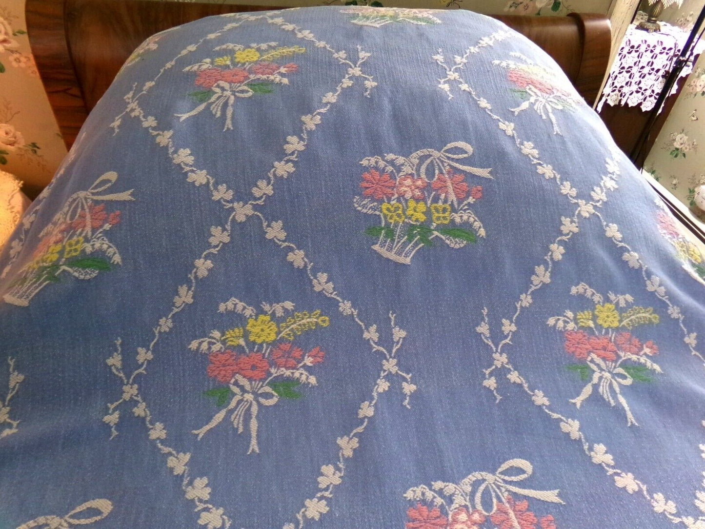 shabby cottage style Vintage woven bedspread, fieldcrest blue floral twin coverlet