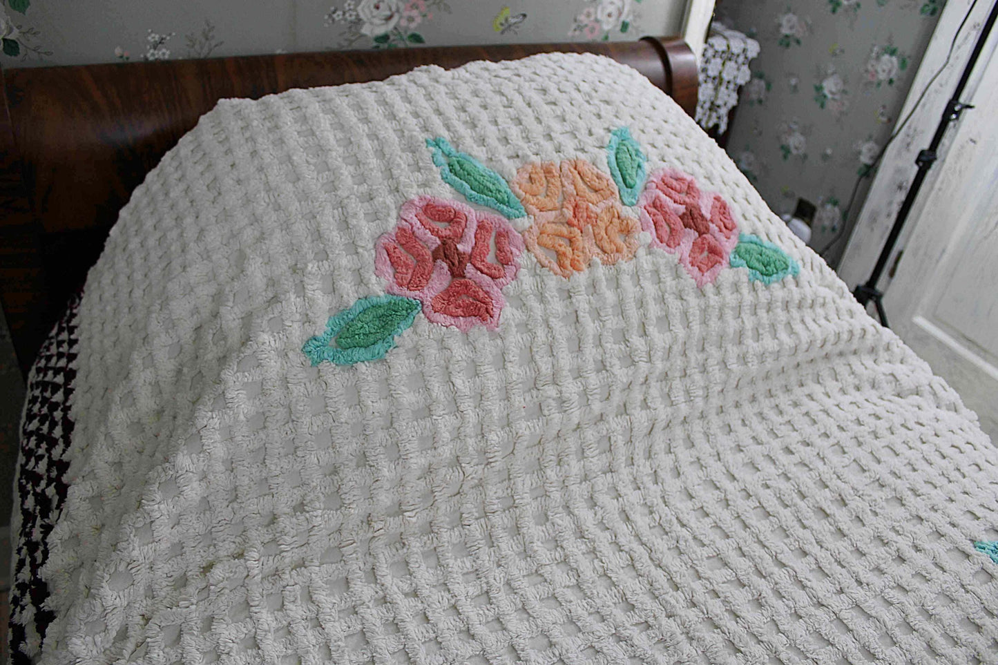 Simple Plush White Vintage Chenille Bedspread, Tropical Flowers on Waffle Tufts, Full Size
