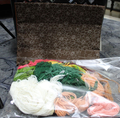 Vintage "FLOWER PAINTING" Crewel Embroidery Kit Huge Rare Paragon Stitchery 0710