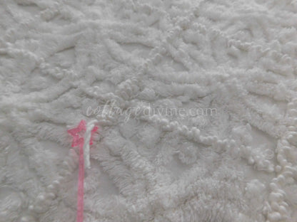 Heavenly White Vintage Chenille Bedspread, Plush Pearl Mop Tufts, Farmhouse Fabulous Bedding