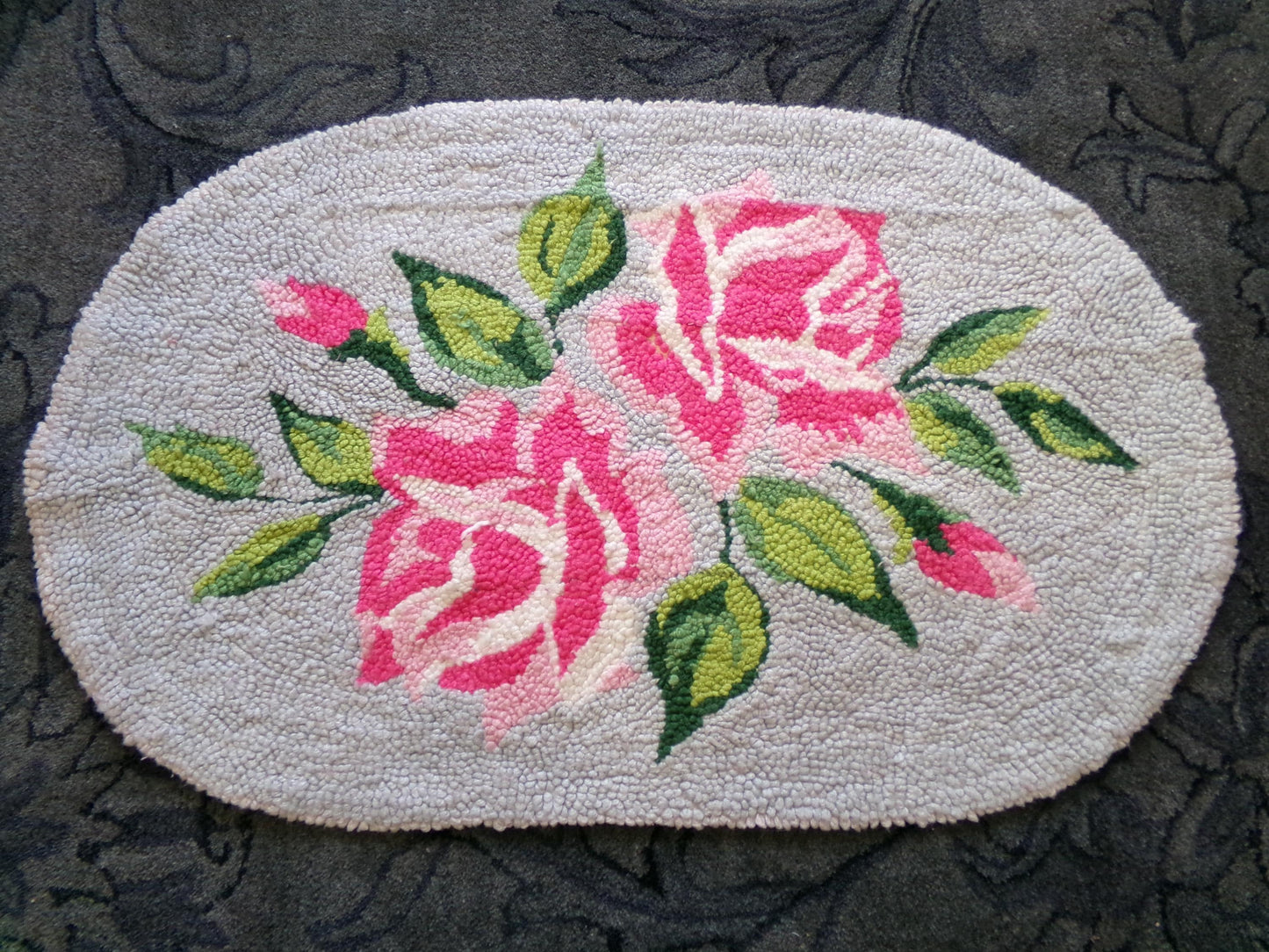 Cottage Shabby Vintage Oval Chenille Rug, Pink Roses on Grey, 20" x 33" Inches, Handmade Small Accent Mat, Cotton