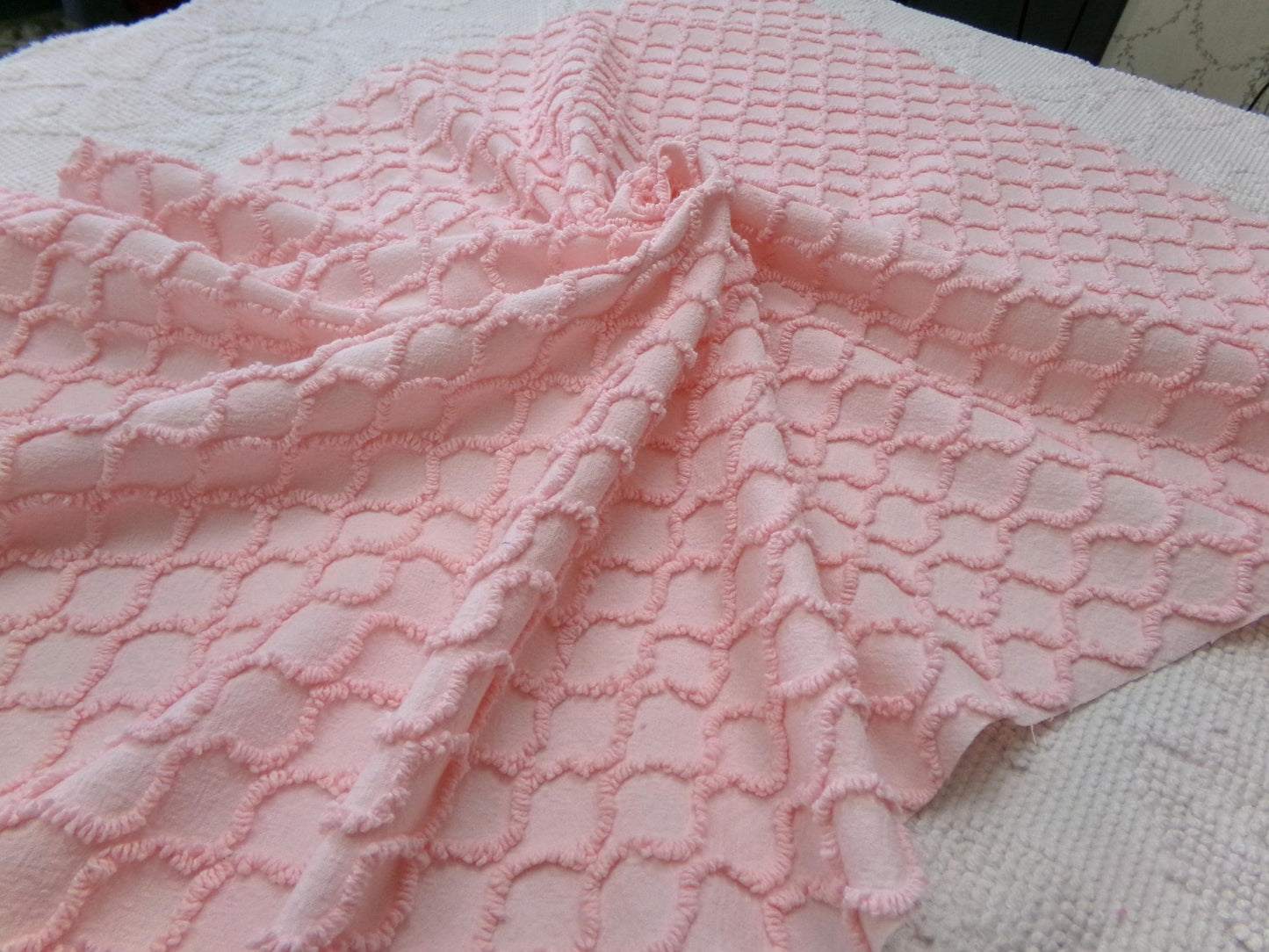 Precious Pink Vintage Chenille Fabric Piece, Textured Eternity Link Design, Quilt Material for Sewing & Crafts, 18" x 24"