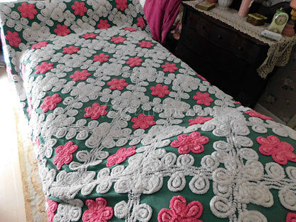 Magnificent Midcentury Vintage Chenille Bedspread, Lipstick Pink Roses on Rich Green with Plush White Swirls, 100% Cotton, FULL Size
