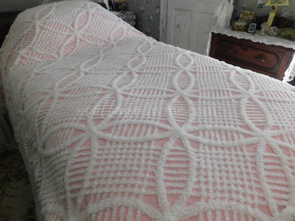 Romantic Cottage Bedding, Vintage Chenille Bedspread in Classic Pink & White, Cotton Geometric, Full Size with Fringe