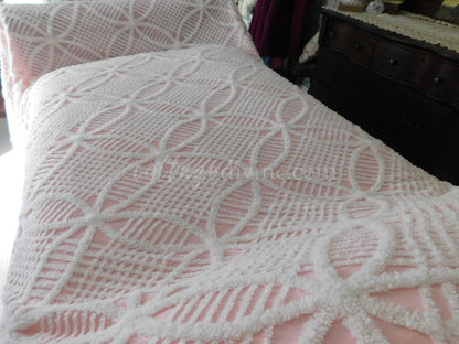 Romantic Cottage Bedding, Vintage Chenille Bedspread in Classic Pink & White, Cotton Geometric, Full Size with Fringe