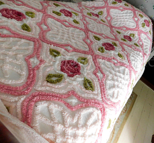 Fluffy Pink Rose Vintage Chenille Bedspread in a Luxury Boxed, Fitted Design with Skirt for FULL Size Bed Only