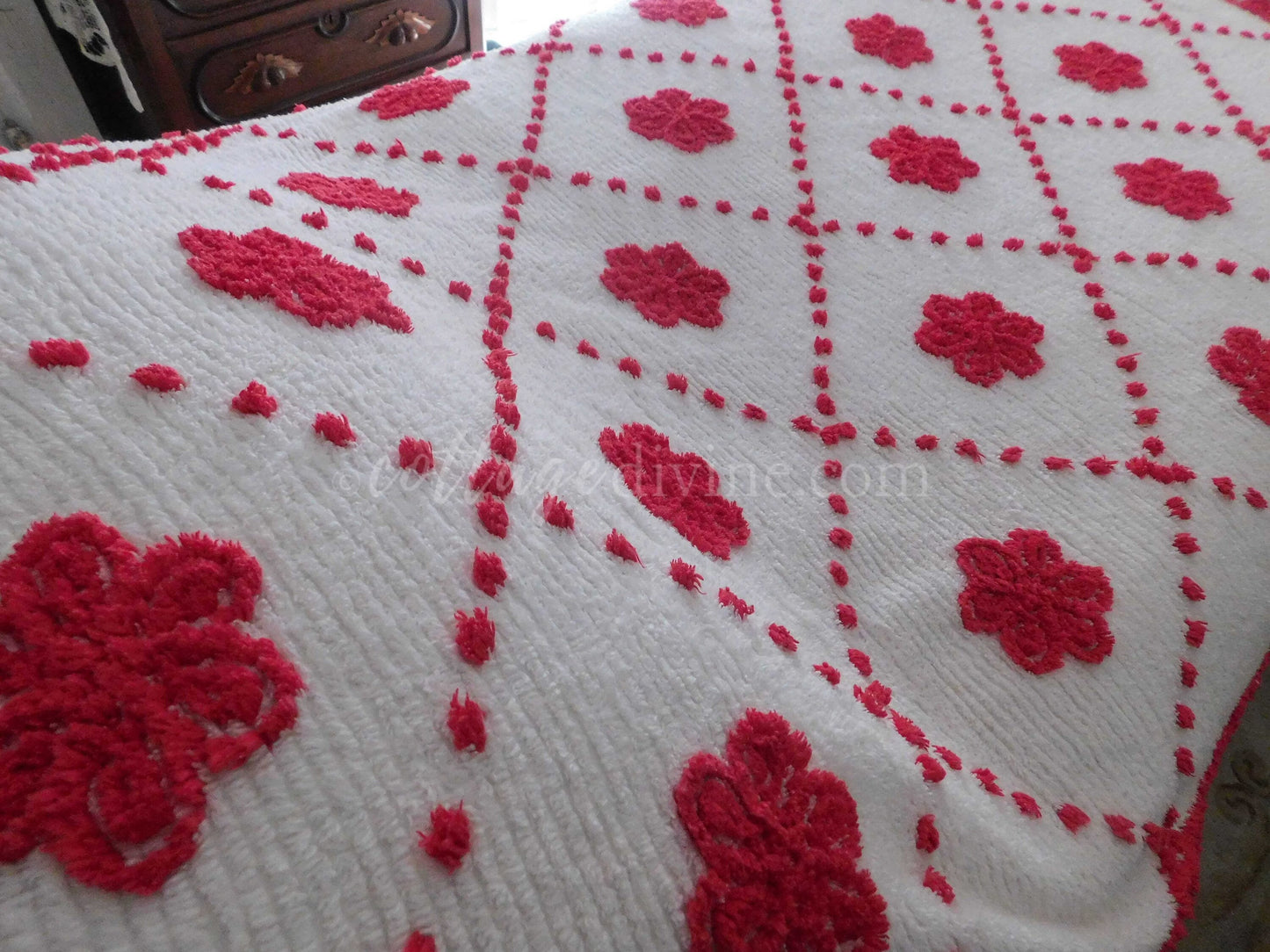 Vintage Chenille Bedspread, Fabulous Red Roses on White, Full Size, Cotton, Midcentury Bed Linens