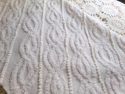 angelic infinity links vintage chenille fabric, lovely sewing material with great texture & presentation, 16" x 21" inch piece